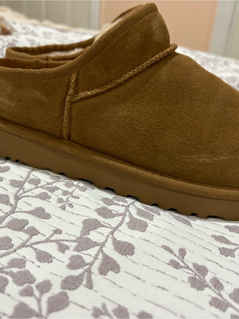 UGG Women's Slip-On Suede Mule in Chestnut Brown Never Worn